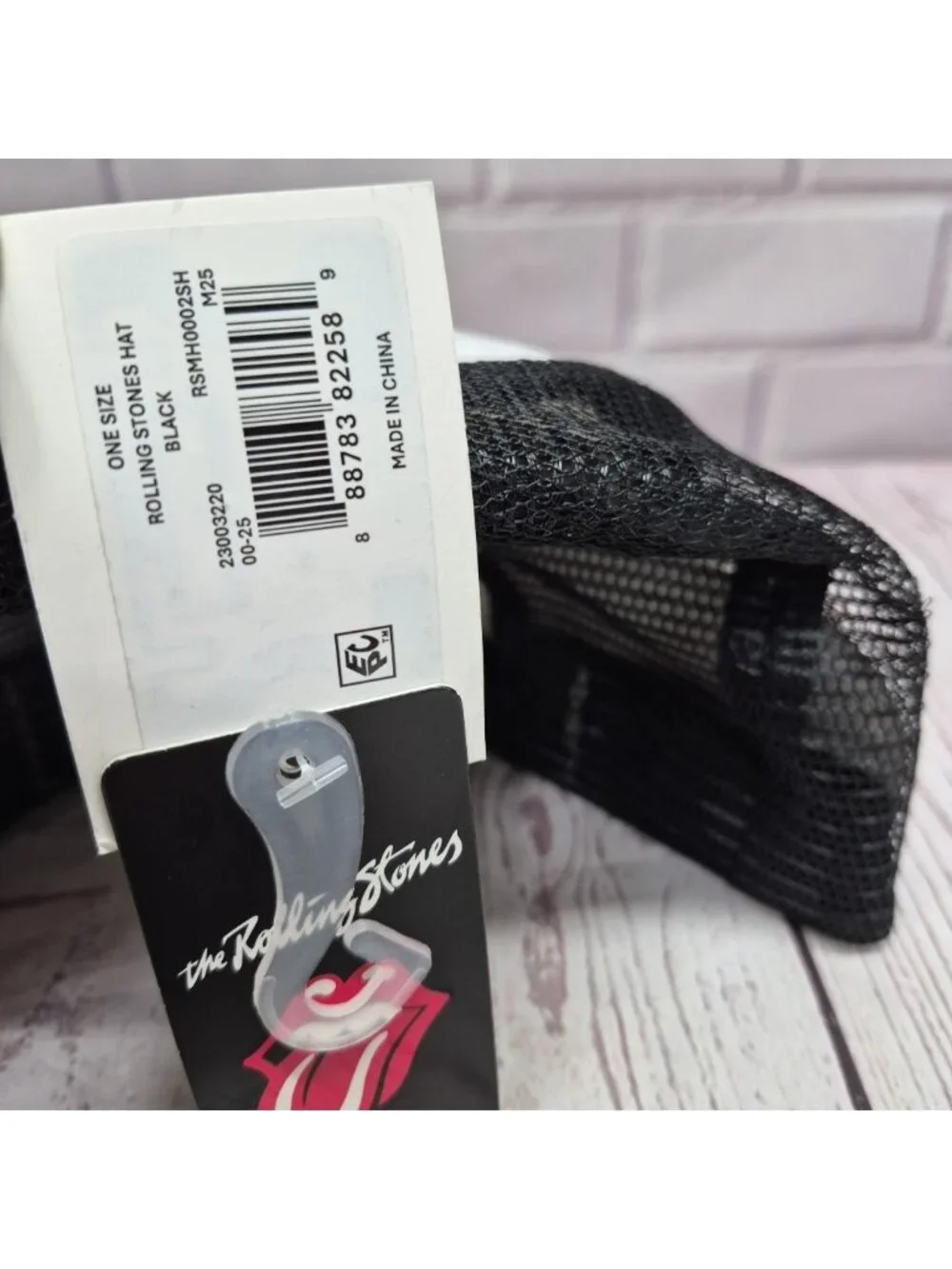 Brand New 2025 Rolling Stones Trucker Cap Hat Tongue Logo On Size Fits All Black - Picture 4 of 7